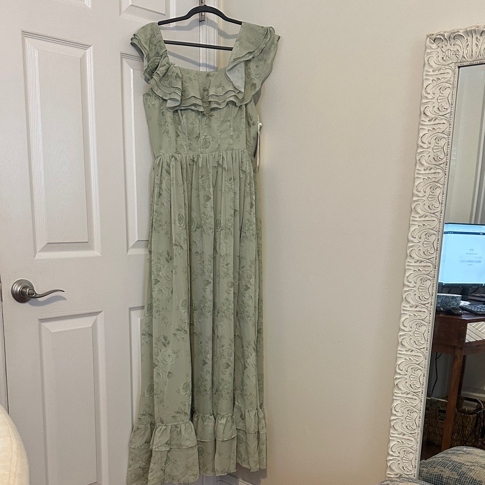 Chic Sage Floral Maxi Dress